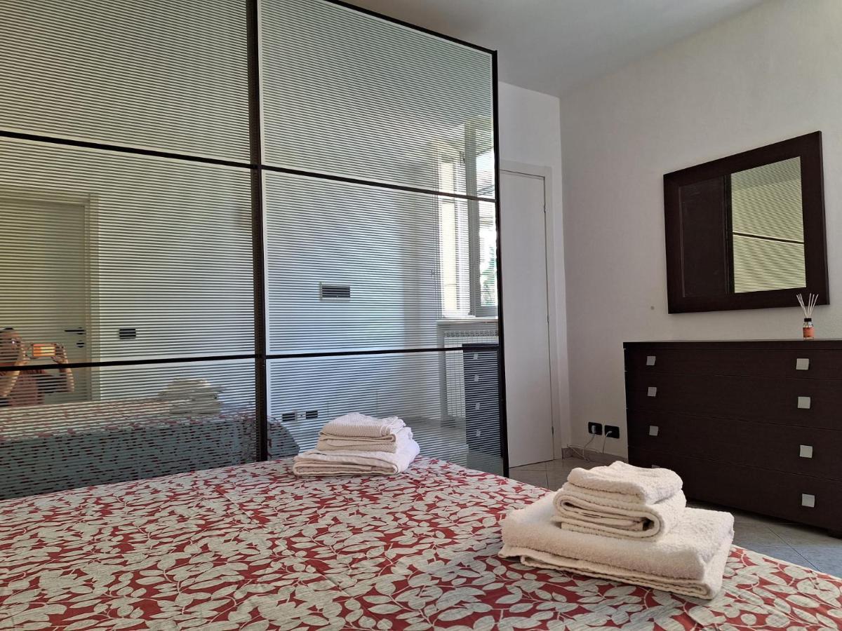 Appartamento La Casa Dei Nonni Malnate Ngoại thất bức ảnh